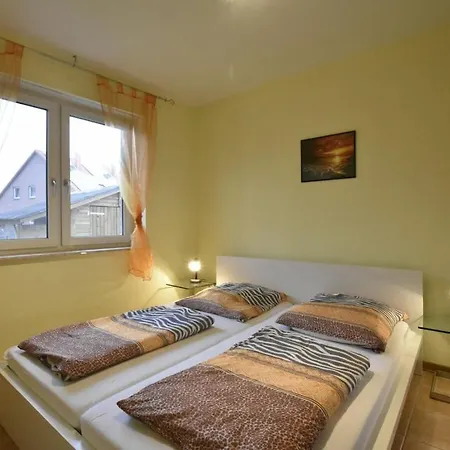 With 1 Bedroom *